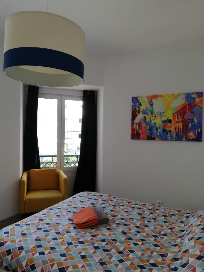 Bed&Shower Moscavide -Self Check-In Екстер'єр фото