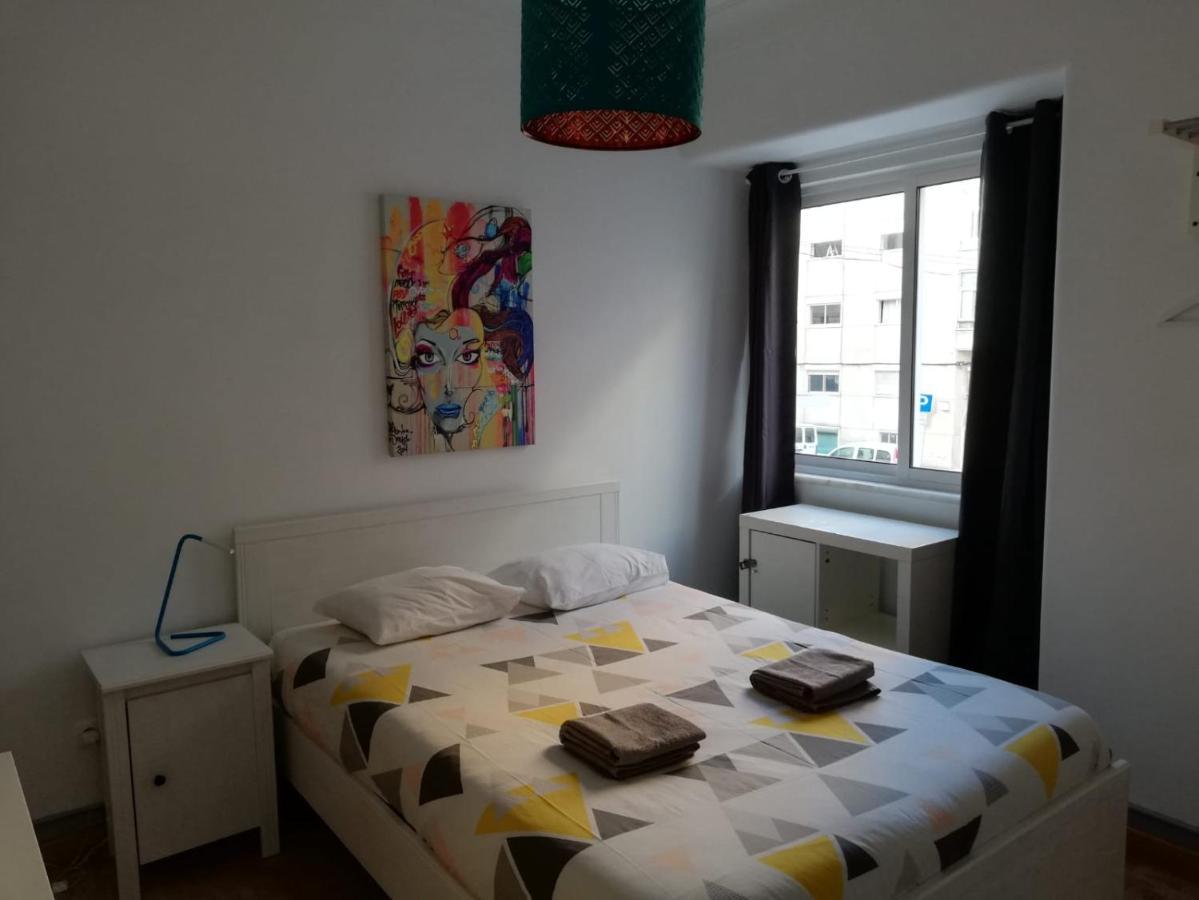 Bed&Shower Moscavide -Self Check-In Екстер'єр фото