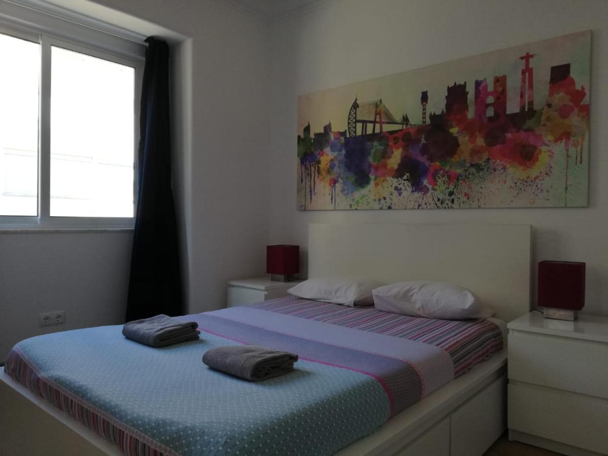 Bed&Shower Moscavide -Self Check-In Екстер'єр фото